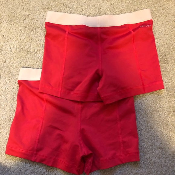 Red nike pros - Picture 3 of 3